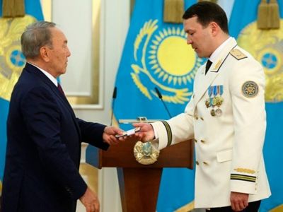 Назарбаев с племянником Фото: Кабарлар