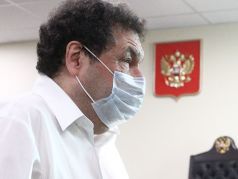 Владимир Мау в суде, 30.06.22. Фото: www.vedomosti.ru